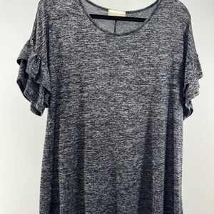 Gray/Black Ruffled Sleeve Top